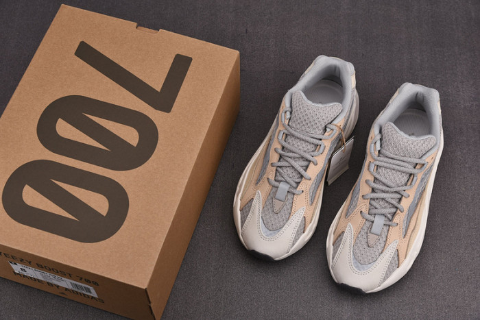 (image for) Adidas Yeezy Boost 700 V2 Cream G